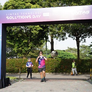 Race photo from LINTAS TEKNOLOGI SOLUTIONS DAY
