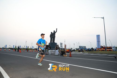 Race photo from ISOPlus Run 2024 Jakarta