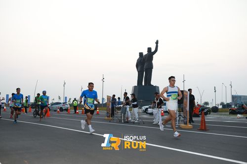 Race photo from ISOPlus Run 2024 Jakarta