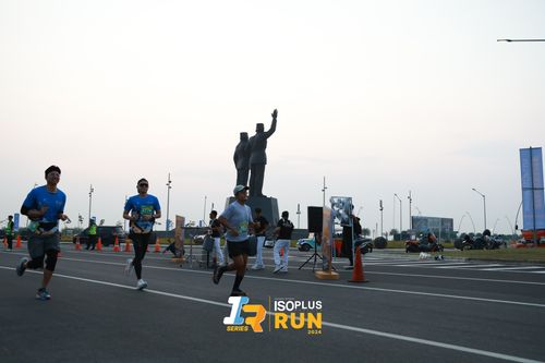Race photo from ISOPlus Run 2024 Jakarta