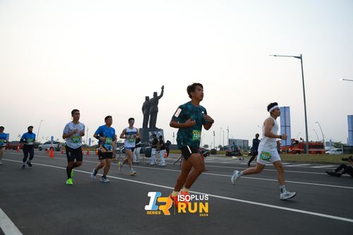 Race photo from ISOPlus Run 2024 Jakarta