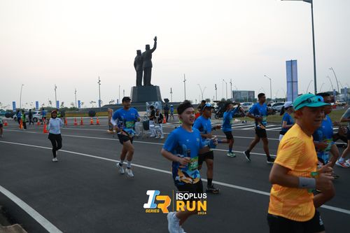 Race photo from ISOPlus Run 2024 Jakarta
