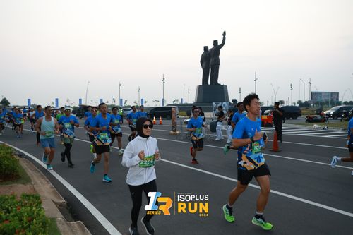 Race photo from ISOPlus Run 2024 Jakarta