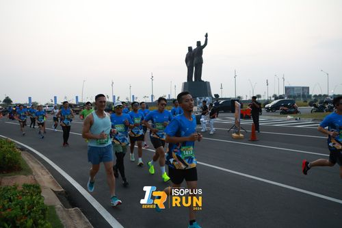 Race photo from ISOPlus Run 2024 Jakarta