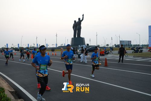 Race photo from ISOPlus Run 2024 Jakarta