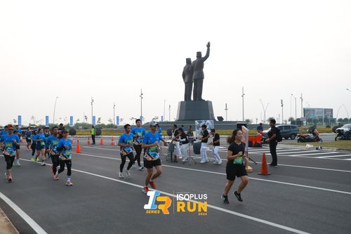Race photo from ISOPlus Run 2024 Jakarta