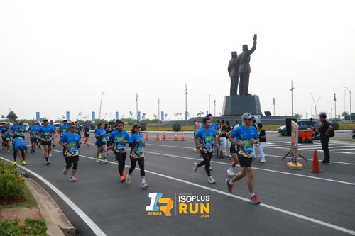 Race photo from ISOPlus Run 2024 Jakarta