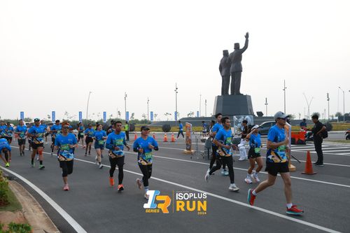 Race photo from ISOPlus Run 2024 Jakarta