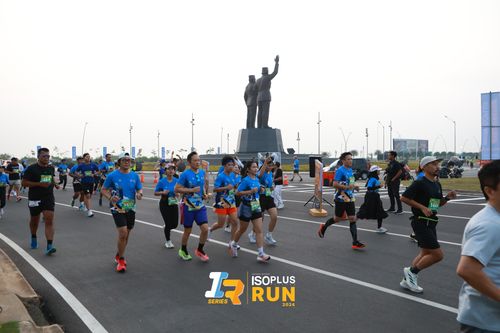 Race photo from ISOPlus Run 2024 Jakarta