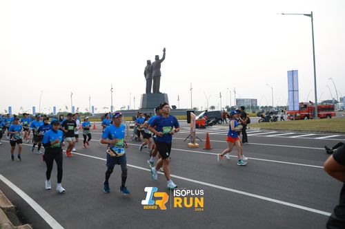 Race photo from ISOPlus Run 2024 Jakarta