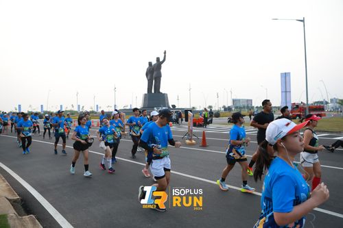 Race photo from ISOPlus Run 2024 Jakarta