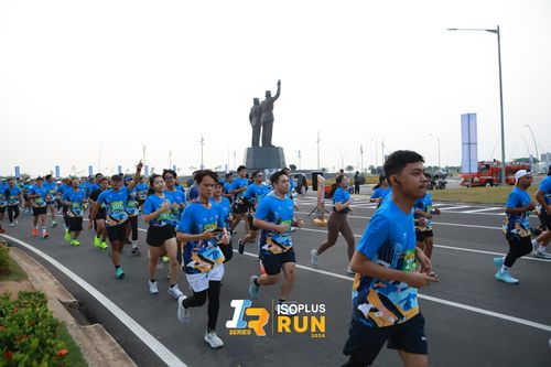 Race photo from ISOPlus Run 2024 Jakarta