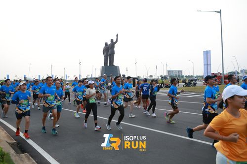 Race photo from ISOPlus Run 2024 Jakarta