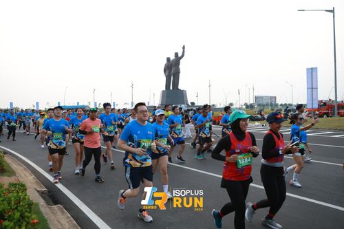 Race photo from ISOPlus Run 2024 Jakarta