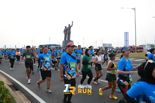 Race photo from ISOPlus Run 2024 Jakarta