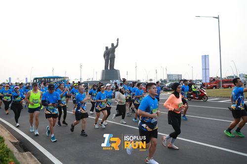 Race photo from ISOPlus Run 2024 Jakarta