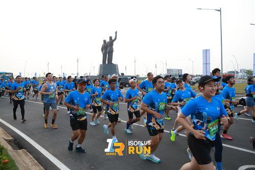 Race photo from ISOPlus Run 2024 Jakarta