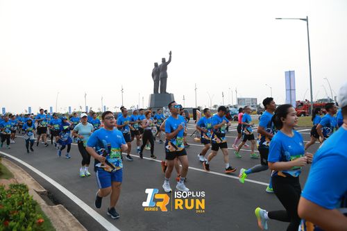 Race photo from ISOPlus Run 2024 Jakarta