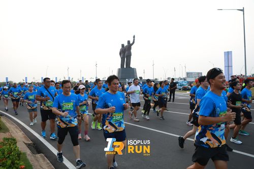 Race photo from ISOPlus Run 2024 Jakarta