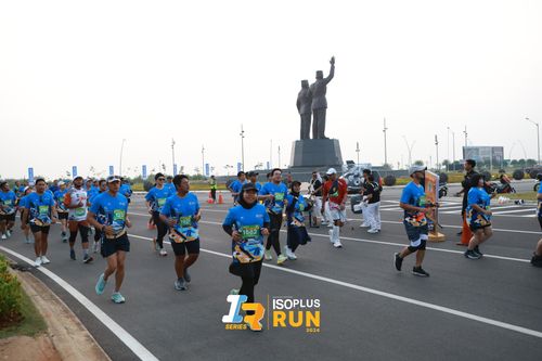 Race photo from ISOPlus Run 2024 Jakarta