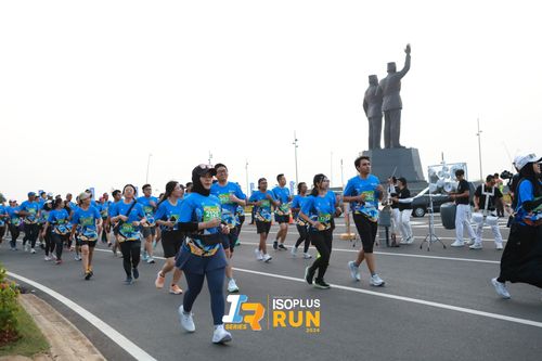 Race photo from ISOPlus Run 2024 Jakarta