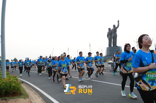 Race photo from ISOPlus Run 2024 Jakarta