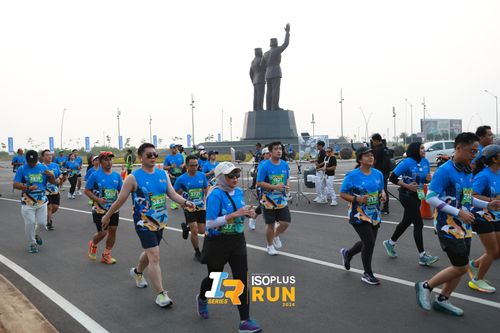 Race photo from ISOPlus Run 2024 Jakarta