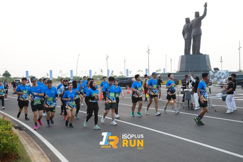 Race photo from ISOPlus Run 2024 Jakarta