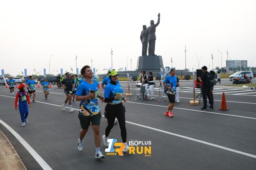 Race photo from ISOPlus Run 2024 Jakarta