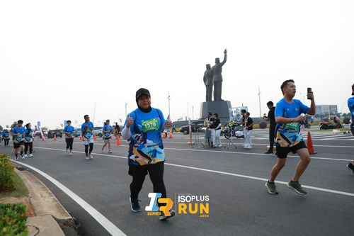 Race photo from ISOPlus Run 2024 Jakarta