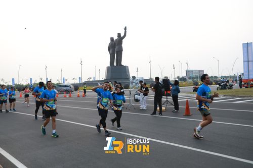 Race photo from ISOPlus Run 2024 Jakarta