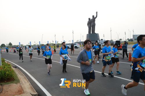 Race photo from ISOPlus Run 2024 Jakarta