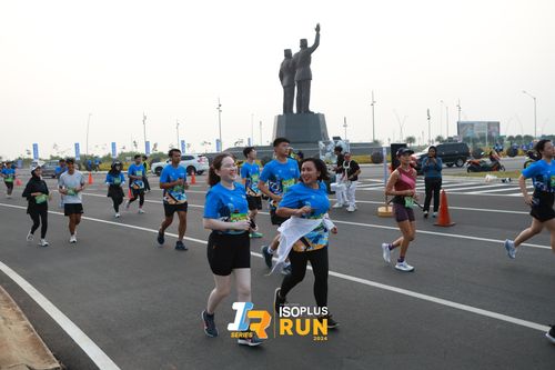 Race photo from ISOPlus Run 2024 Jakarta