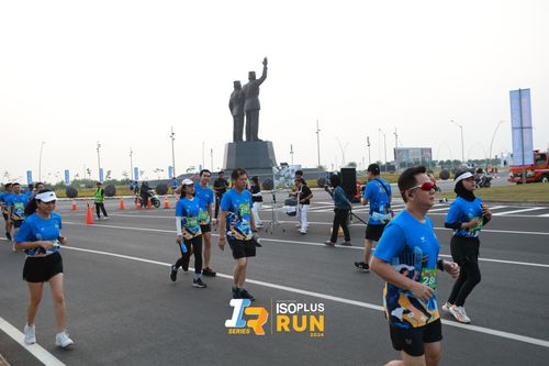 Race photo from ISOPlus Run 2024 Jakarta