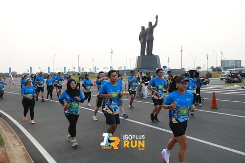 Race photo from ISOPlus Run 2024 Jakarta