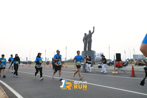 Race photo from ISOPlus Run 2024 Jakarta