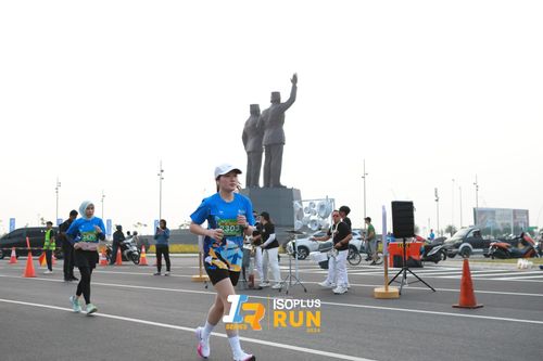 Race photo from ISOPlus Run 2024 Jakarta