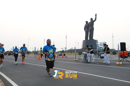 Race photo from ISOPlus Run 2024 Jakarta