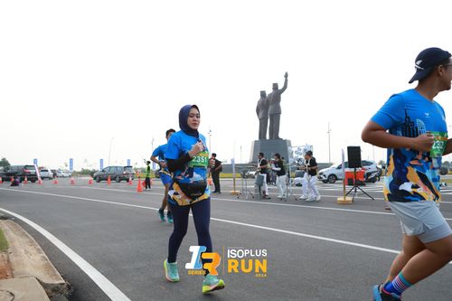 Race photo from ISOPlus Run 2024 Jakarta