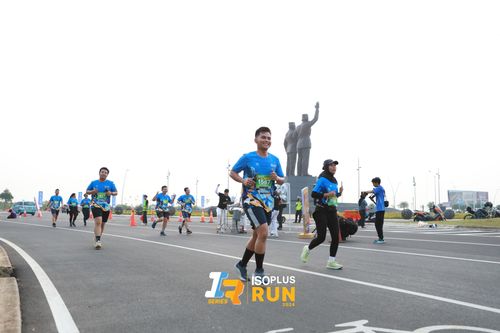Race photo from ISOPlus Run 2024 Jakarta