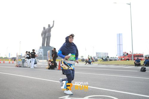 Race photo from ISOPlus Run 2024 Jakarta