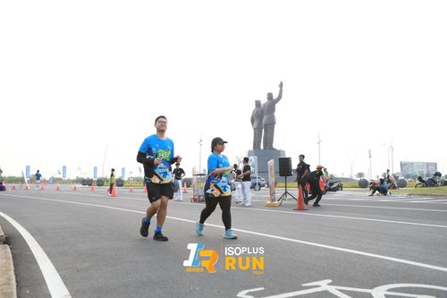 Race photo from ISOPlus Run 2024 Jakarta