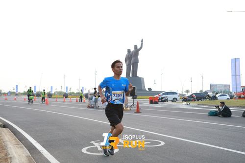 Race photo from ISOPlus Run 2024 Jakarta