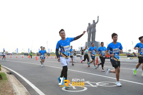 Race photo from ISOPlus Run 2024 Jakarta