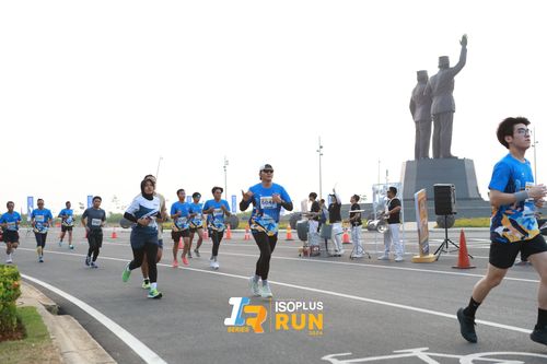 Race photo from ISOPlus Run 2024 Jakarta
