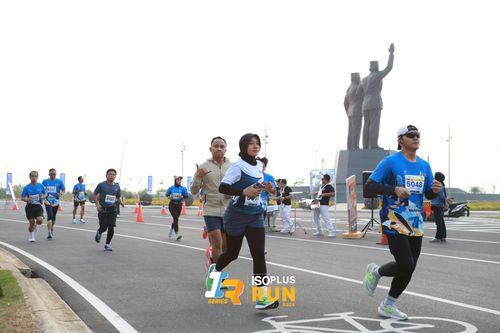 Race photo from ISOPlus Run 2024 Jakarta