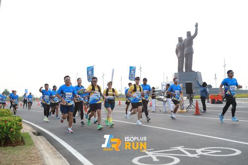 Race photo from ISOPlus Run 2024 Jakarta