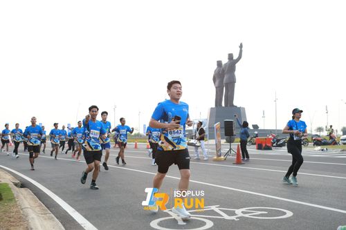 Race photo from ISOPlus Run 2024 Jakarta