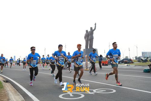 Race photo from ISOPlus Run 2024 Jakarta