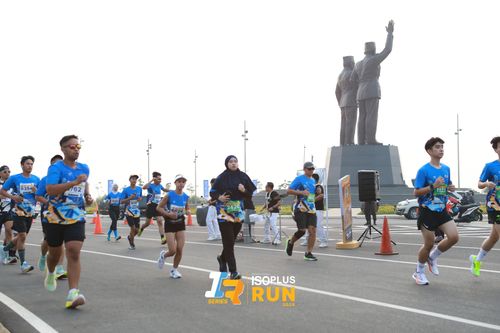 Race photo from ISOPlus Run 2024 Jakarta